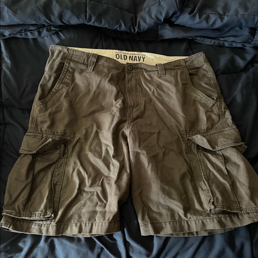 Old navy cargo shorts